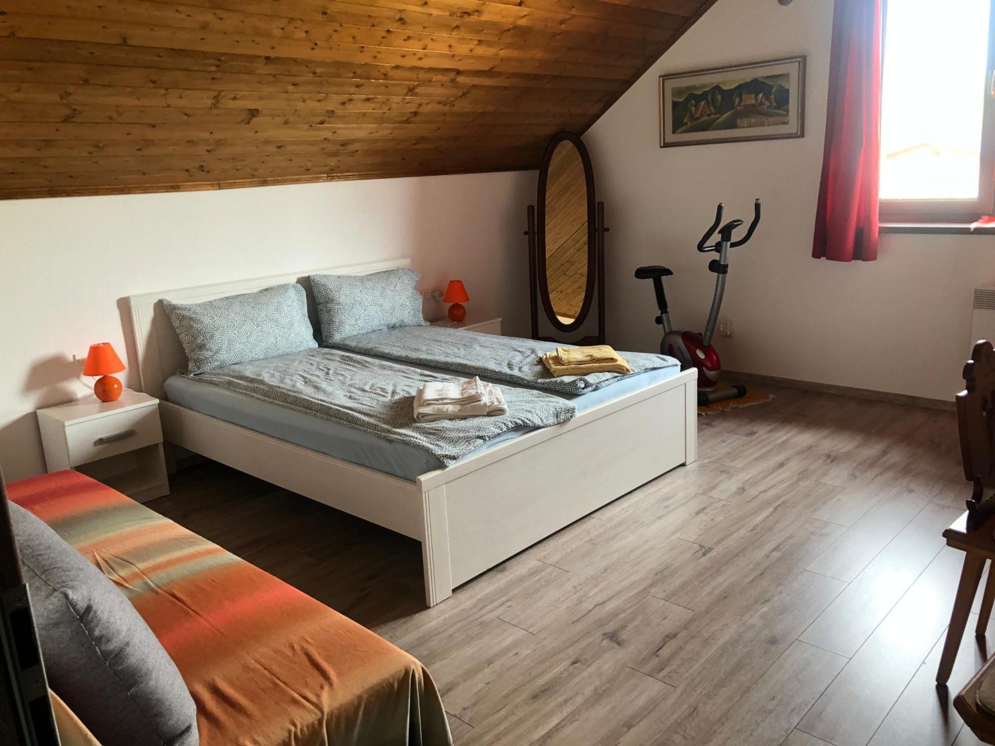 Casa Spas Banska Bystrica Luaran gambar
